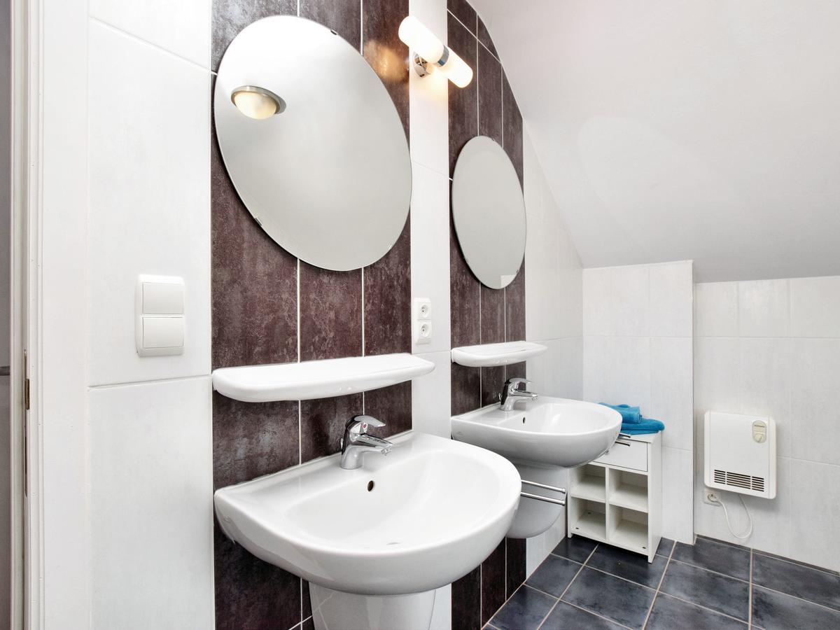 Charming Holiday Home In Durbuy With Sauna Barvaux-sur-Ourthe Esterno foto